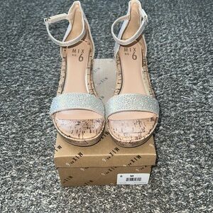 Girls wedge sandals